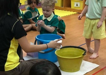cambrige-robertson-earth-day-17