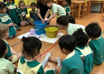 cambrige-robertson-earth-day-20